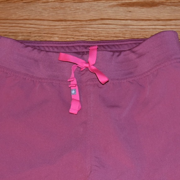 Figs Scrub Set - Quartz - Picture 6 of 7